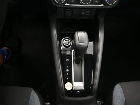 Used 2025 Nissan Versa SV FWD image 25