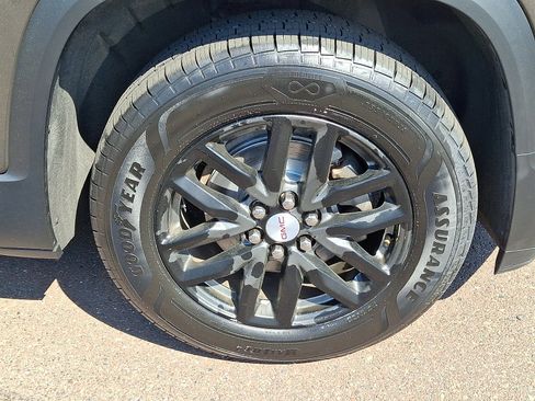 Used 2019 GMC Acadia SLT FWD image 8