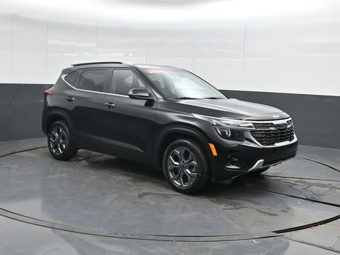 Used 2024 Kia Seltos S image 4