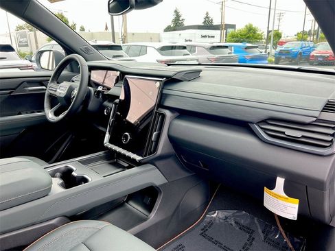 New 2025 GMC Acadia AT4 image 23