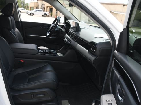 Used 2025 Honda Pilot EX-L image 21