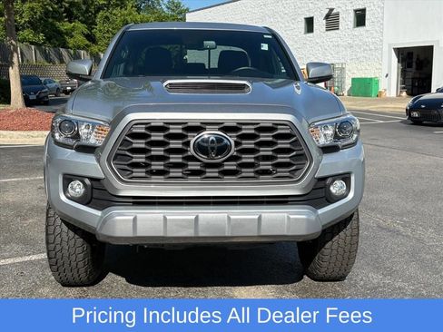 Used 2022 Toyota Tacoma TRD Sport w/ Technology Package AWD/4WD image 4