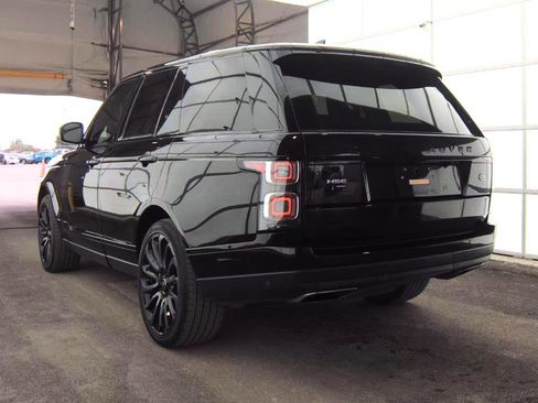 Used 2022 Land Rover Range Rover Westminster Edition image 3
