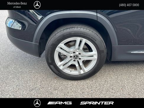 Certified 2023 Mercedes-Benz GLB 250 w/ Premium Package image 6