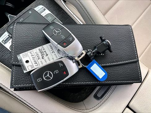 Used 2020 Mercedes-Benz GLE 350 4MATIC image 15