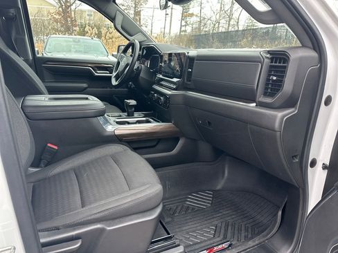 Certified 2022 Chevrolet Silverado 1500 RST w/ Z71 Off-Road Package image 31