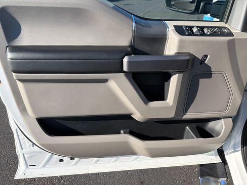 Used 2022 Ford F350 XLT w/ XLT Premium Package image 10