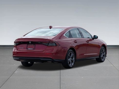Certified 2023 Honda Accord EX image 5