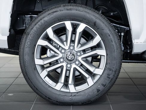 New 2026 Toyota 4Runner Limited AWD/4WD image 21
