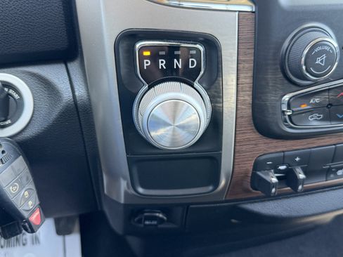 Used 2014 RAM 1500 Laramie RWD image 28