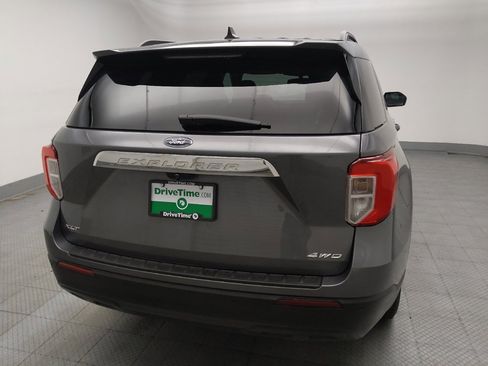 Used 2022 Ford Explorer XLT image 7