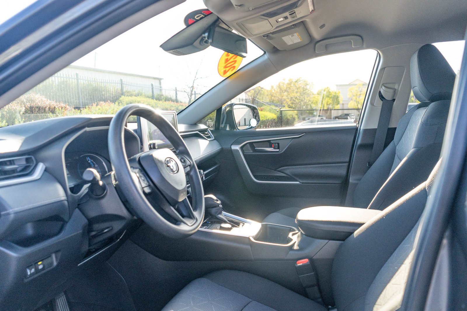 Certified 2025 Toyota RAV4 XLE AWD/4WD image 15