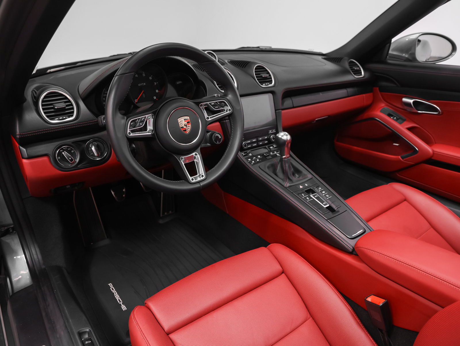 Used 2025 Porsche 718 Boxster GTS RWD image 4
