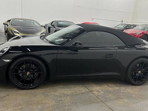 Used 2018 Porsche 911 Carrera image 19