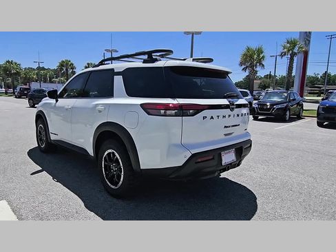 Used 2025 Nissan Pathfinder Rock Creek AWD/4WD image 30