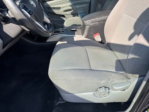 Used 2012 Toyota Tacoma 4x4 Double Cab image 15