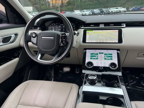 Used 2020 Land Rover Range Rover Velar R-Dynamic S image 19