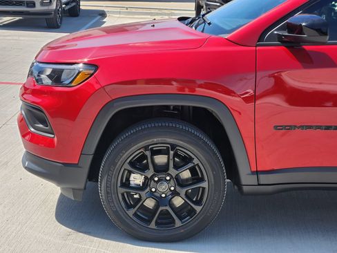 New 2026 Jeep Compass Latitude AWD/4WD image 10