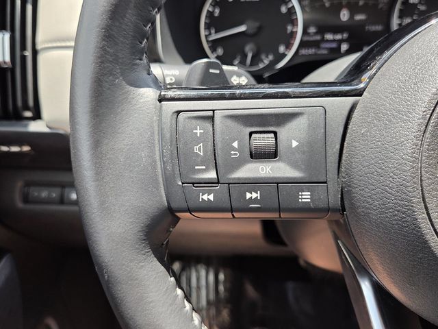 Used 2025 Nissan Pathfinder SL FWD image 33