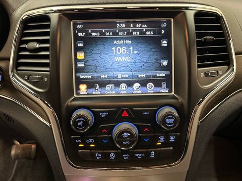 Used 2016 Jeep Grand Cherokee Overland AWD/4WD image 24