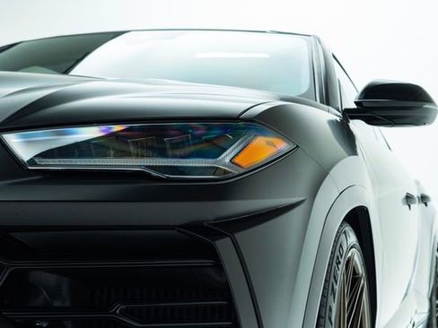 Used 2020 Lamborghini Urus image 12