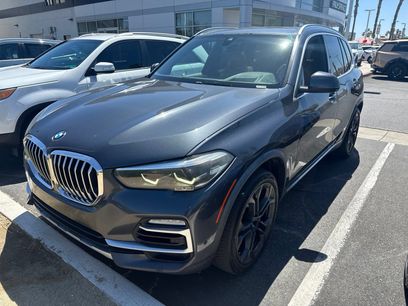 Used 2019 BMW X5 xDrive40i w/ Premium Package 2
