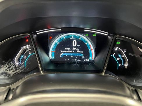 Used 2017 Honda Civic Touring image 14