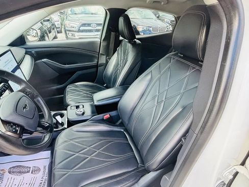 Used 2022 Ford Mustang Mach-E Select RWD image 9