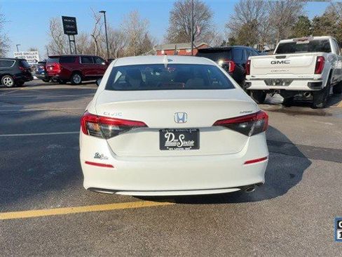 Used 2024 Honda Civic Sport image 9