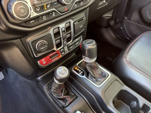 Used 2020 Jeep Gladiator Rubicon image 31