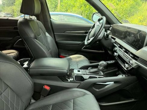 Used 2024 Kia Telluride EX X-Line AWD/4WD image 11