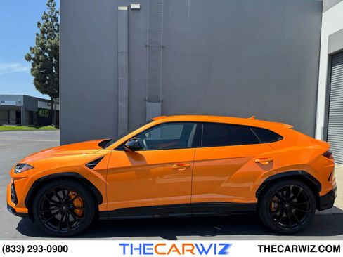 Used 2022 Lamborghini Urus image 6