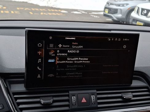 Used 2023 Audi Q5 2.0T Premium w/ Convenience Package image 16