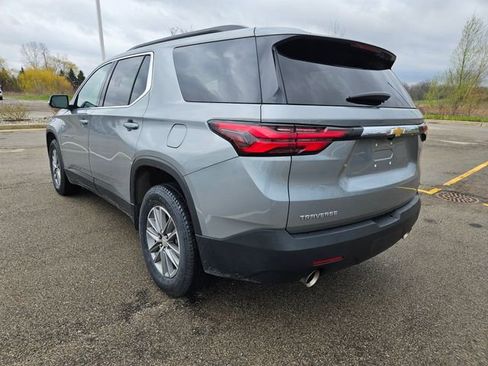 Used 2023 Chevrolet Traverse LT image 5