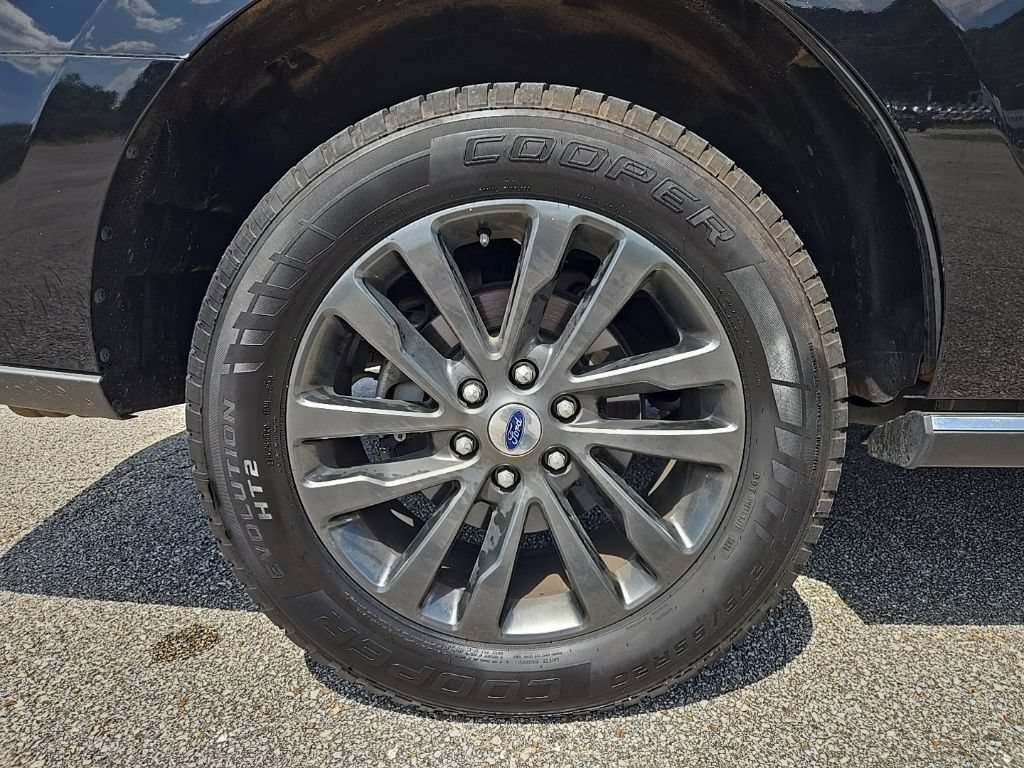 Used 2020 Ford Expedition Limited RWD image 28