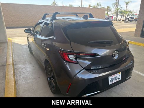 Used 2025 Toyota Corolla XSE FWD image 5