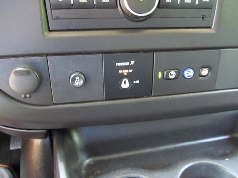 Used 2022 GMC Savana 3500 G3500 w/ Driver Convenience Package image 54