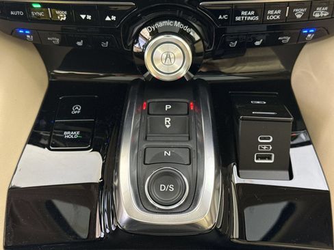 Certified 2025 Acura MDX SH-AWD w/ Advance Package image 17