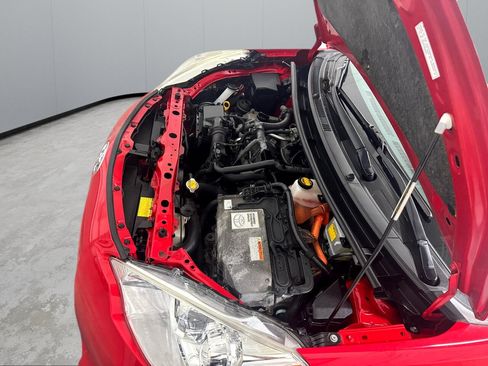 Used 2014 Toyota Prius C Four image 31