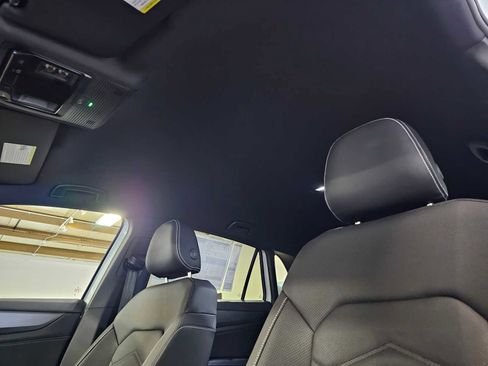 New 2026 Volkswagen Atlas Cross Sport SE image 24