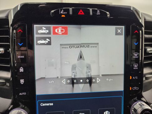 Used 2022 RAM 3500 Big Horn w/ Level B Equipment Group image 16