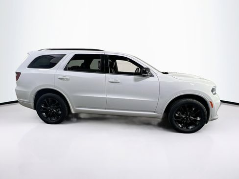 Used 2023 Dodge Durango GT image 4