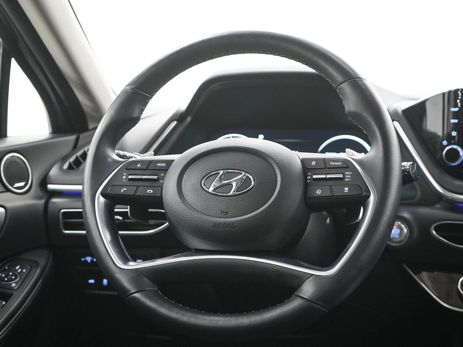 Used 2022 Hyundai Sonata Limited FWD image 15