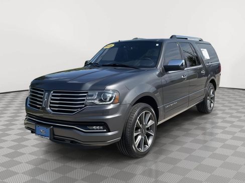 Used 2016 Lincoln Navigator L Reserve AWD/4WD image 16