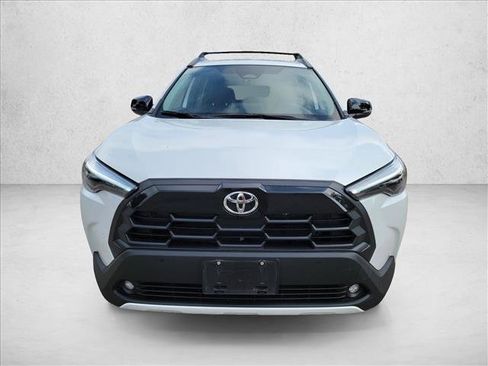 Used 2026 Toyota Corolla Cross XLE w/ Convenience Package FWD image 2