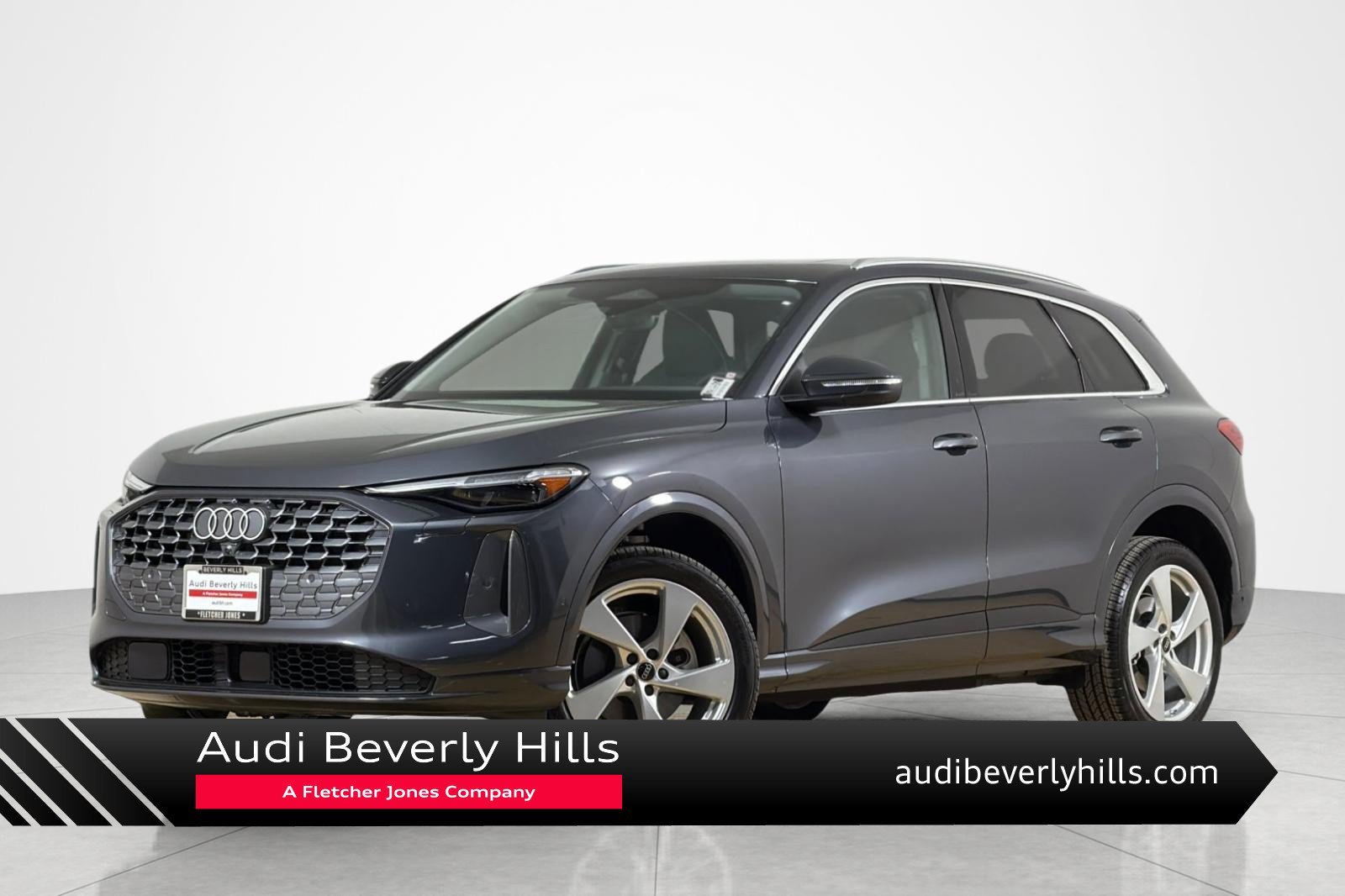 Used 2025 Audi Q5 Premium Plus w/ Premium Plus AWD/4WD image 1