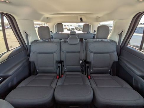 New 2026 Ford Expedition Active image 16