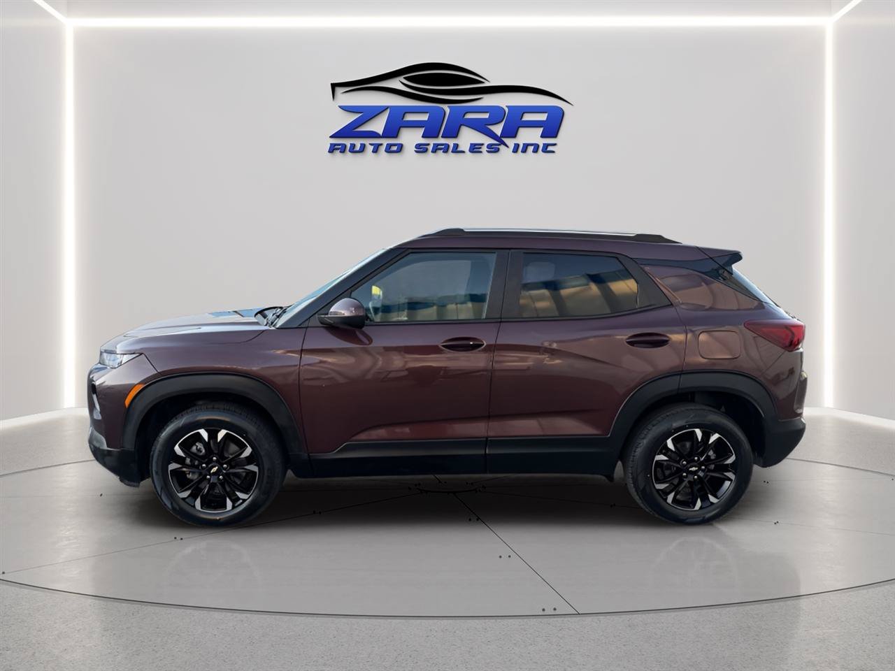 Used 2022 Chevrolet TrailBlazer LT AWD/4WD image 3