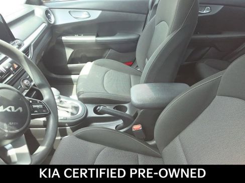 Certified 2023 Kia Forte LXS w/ LXS Technology Package FWD image 7