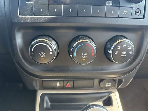 Used 2012 Jeep Patriot Sport image 17